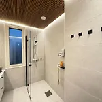Апартаменты 101 M2 Bright Four-room Near The Center *