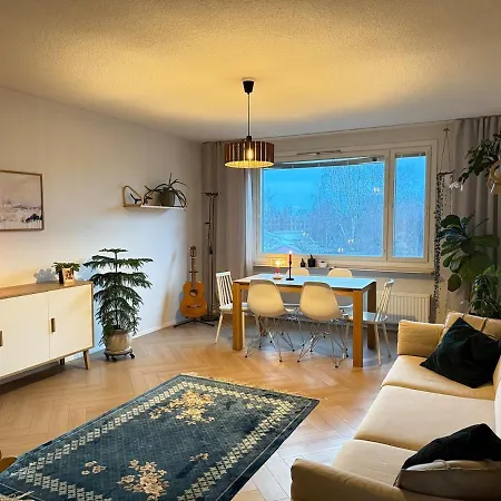 101 M2 Bright Four-room Near The Center *